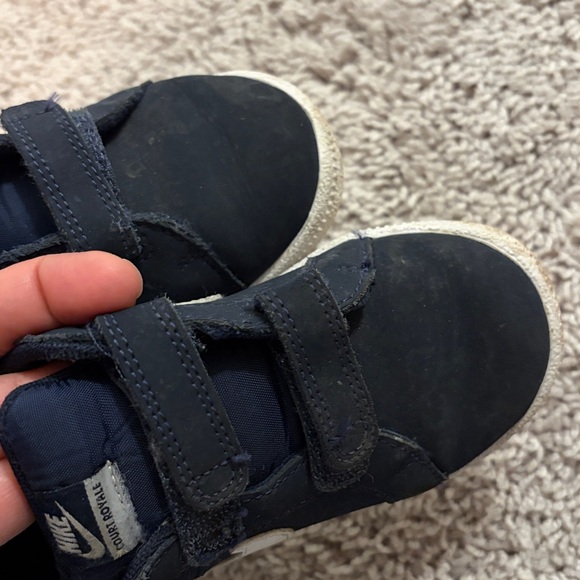 Nike courts - Picture 4 of 4